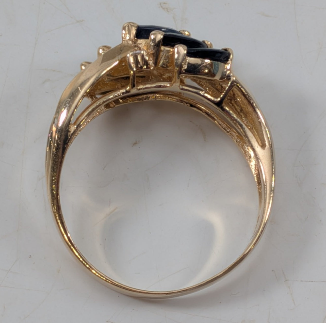 14K Yellow Gold Ring w/ Blue & Clear Stone Accents