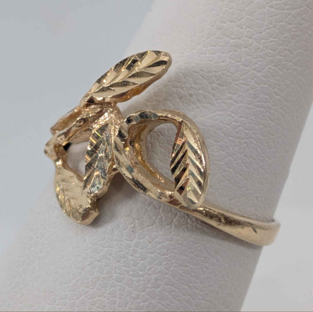 14K Yellow Gold Leaf Ring