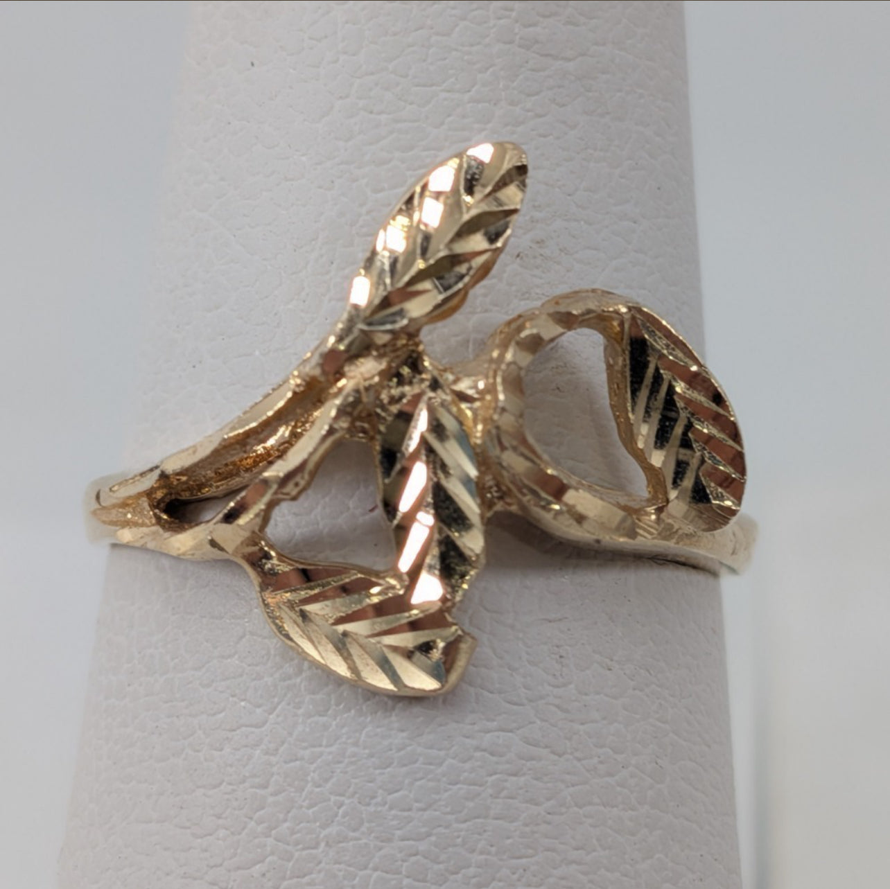 14K Yellow Gold Leaf Ring