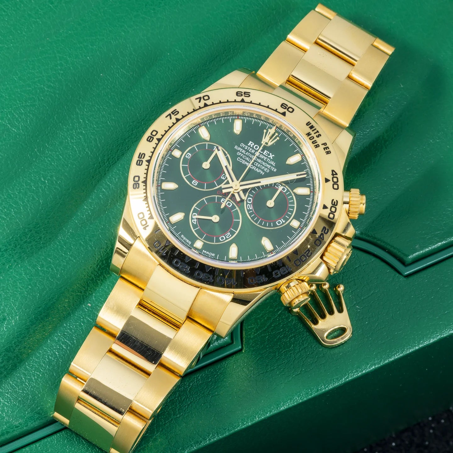 ROLEX COSMOGRAPH DAYTONA 40MM 116508 JOHN MAYER / GREEN DAYTONA GREEN DIAL TACHYMETER BEZEL 18K YELLOW GOLD OYSTER BRACELET